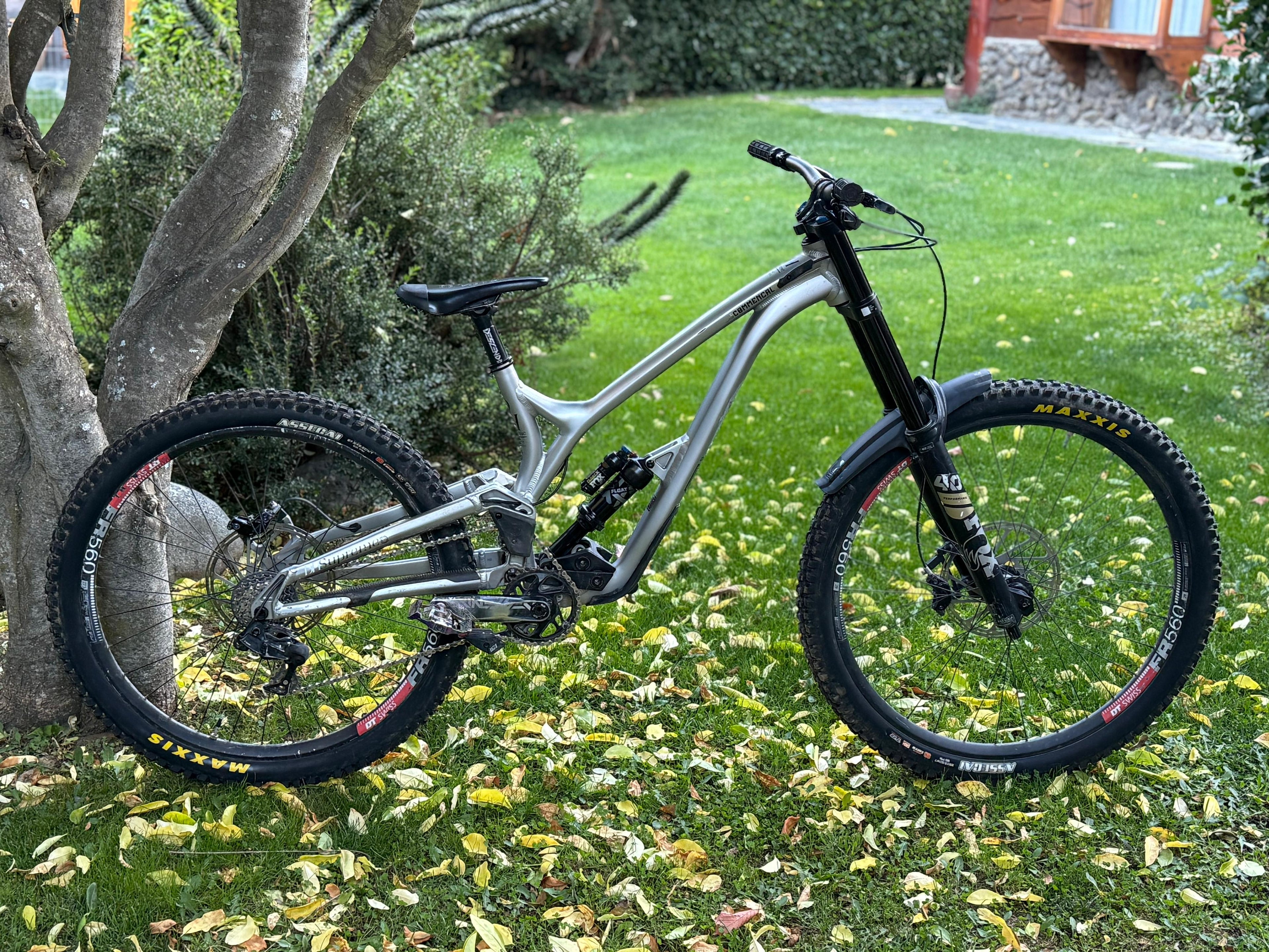 Commencal Supreme v4