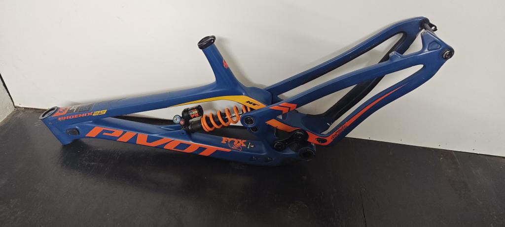 Pivot Phoenix 29