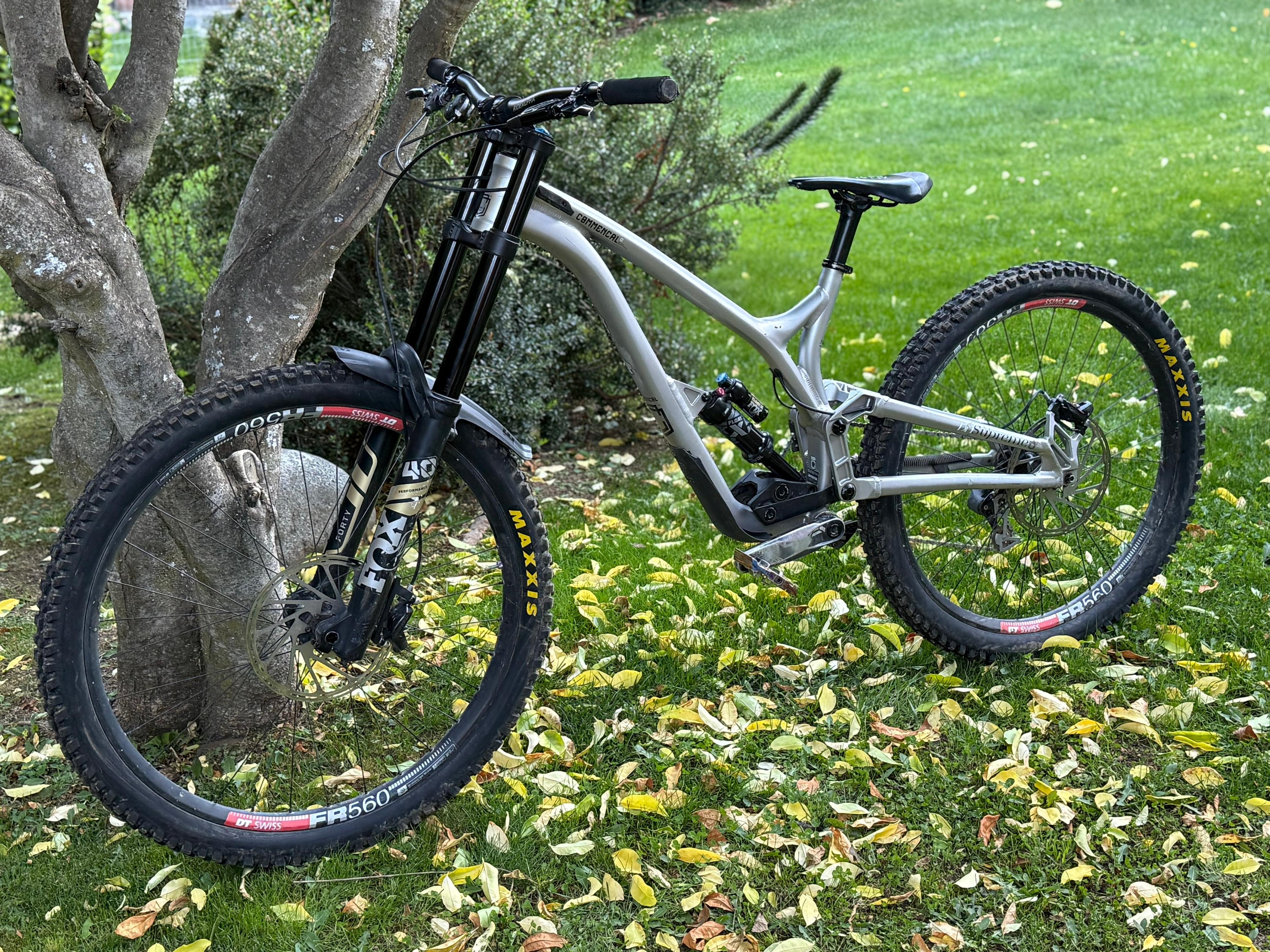 Commencal Supreme v4