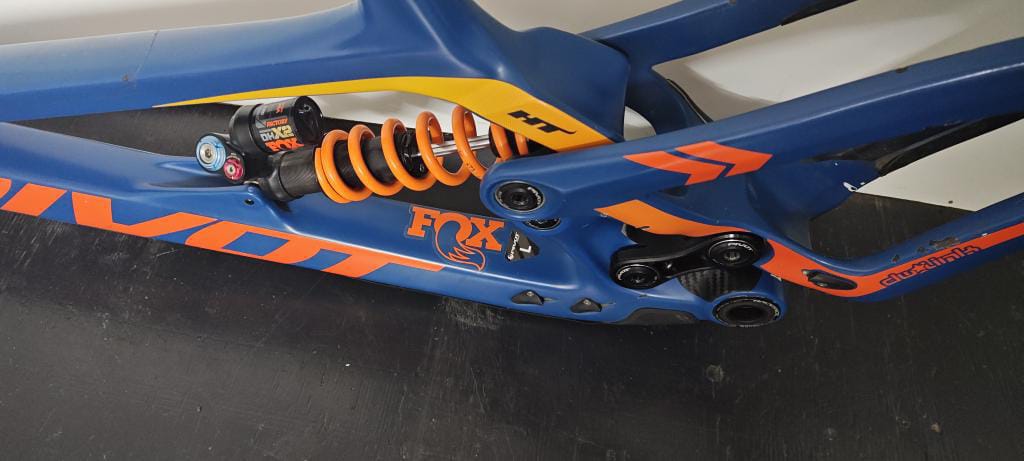 Pivot Phoenix 29