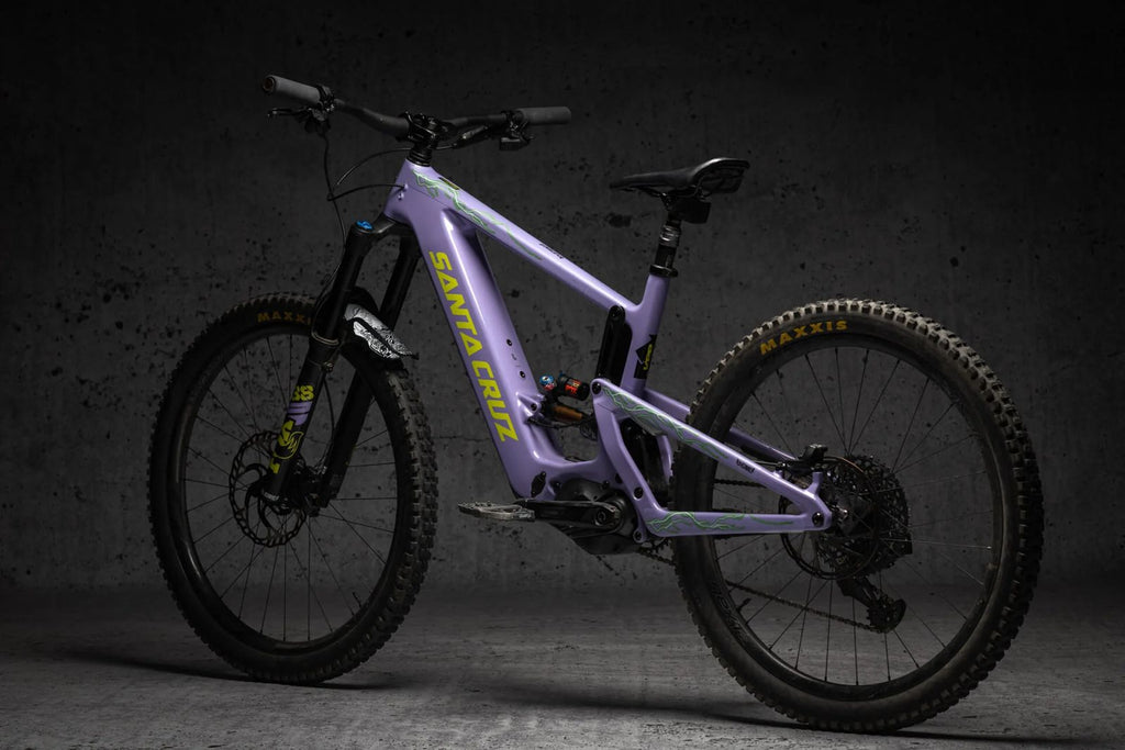LIGHTNING E-BIKE