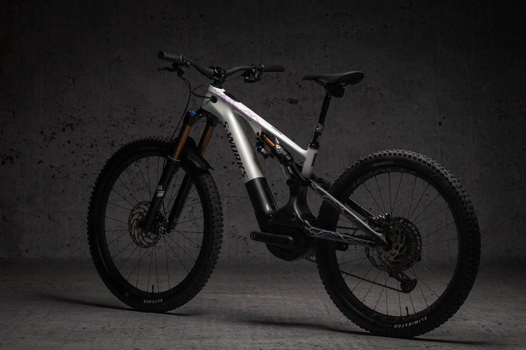LIGHTNING E-BIKE