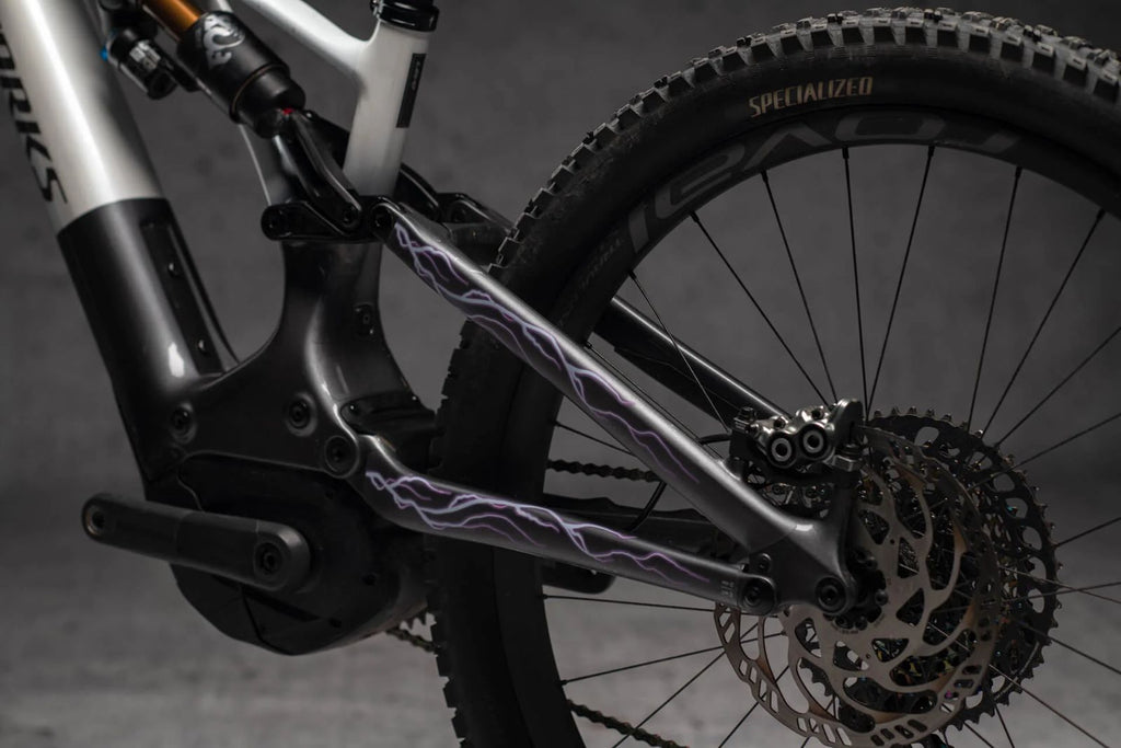 LIGHTNING E-BIKE