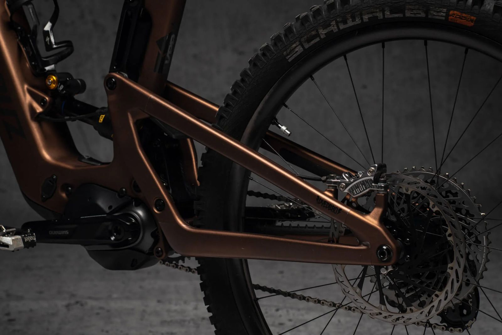 TRANSPARENTE MATE E-BIKE