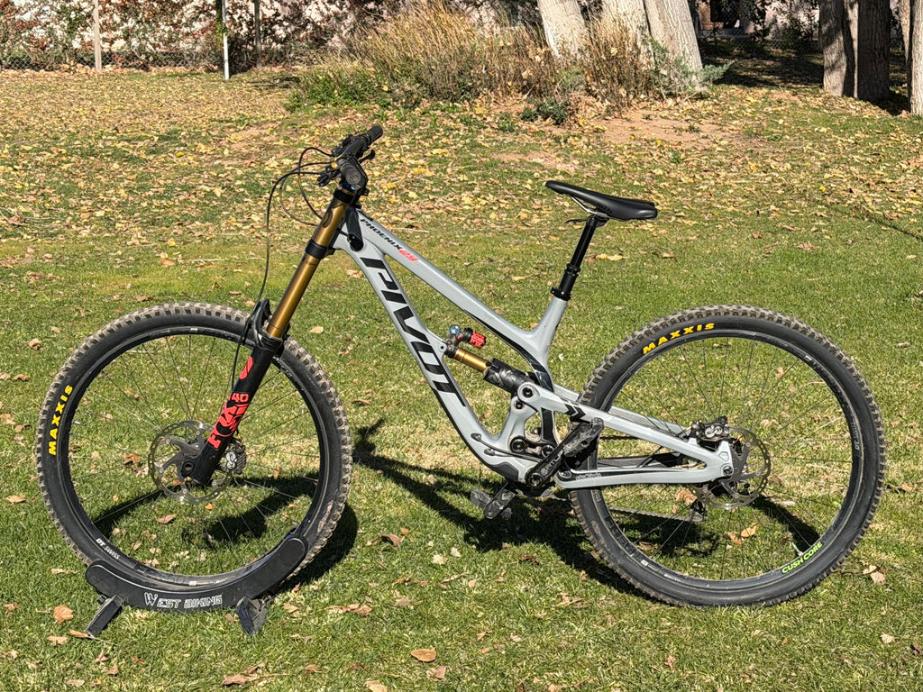 PIVOT PHOENIX 29