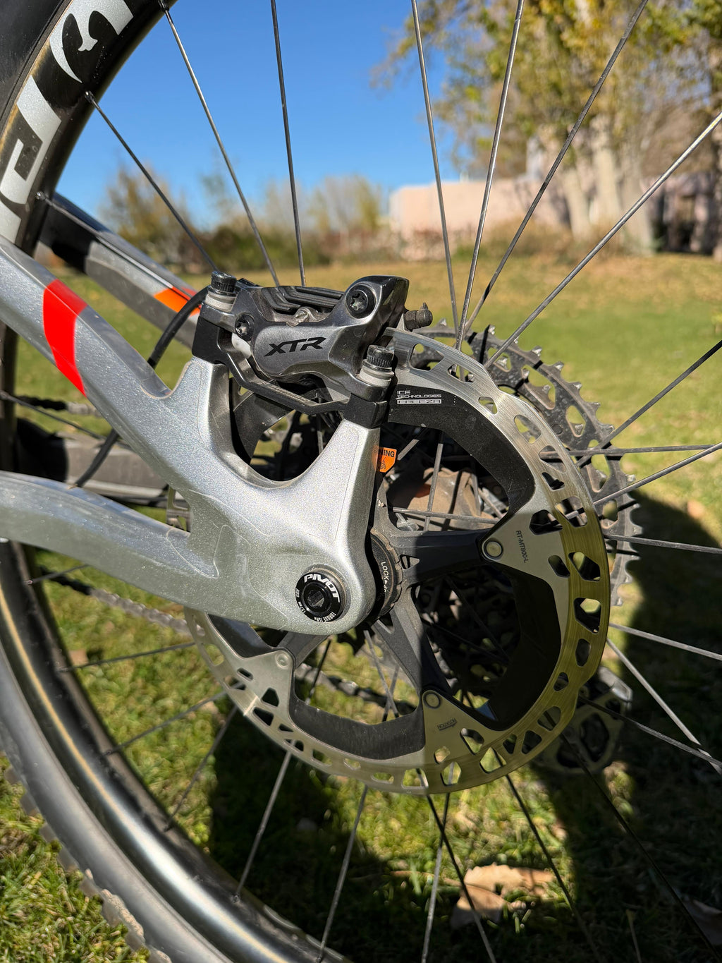 PIVOT FIREBIRD