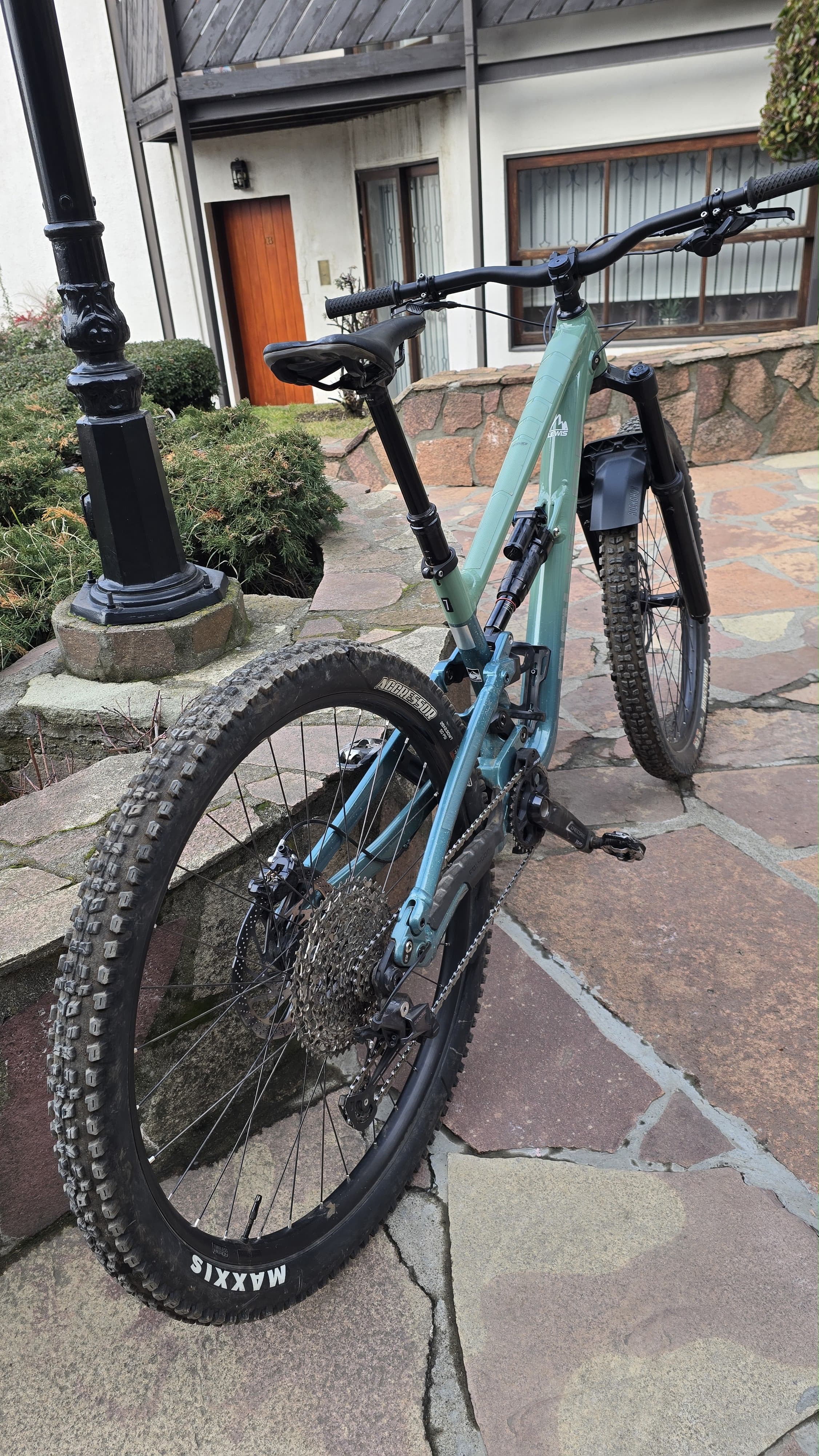 POLYGON COLLOSUS N7