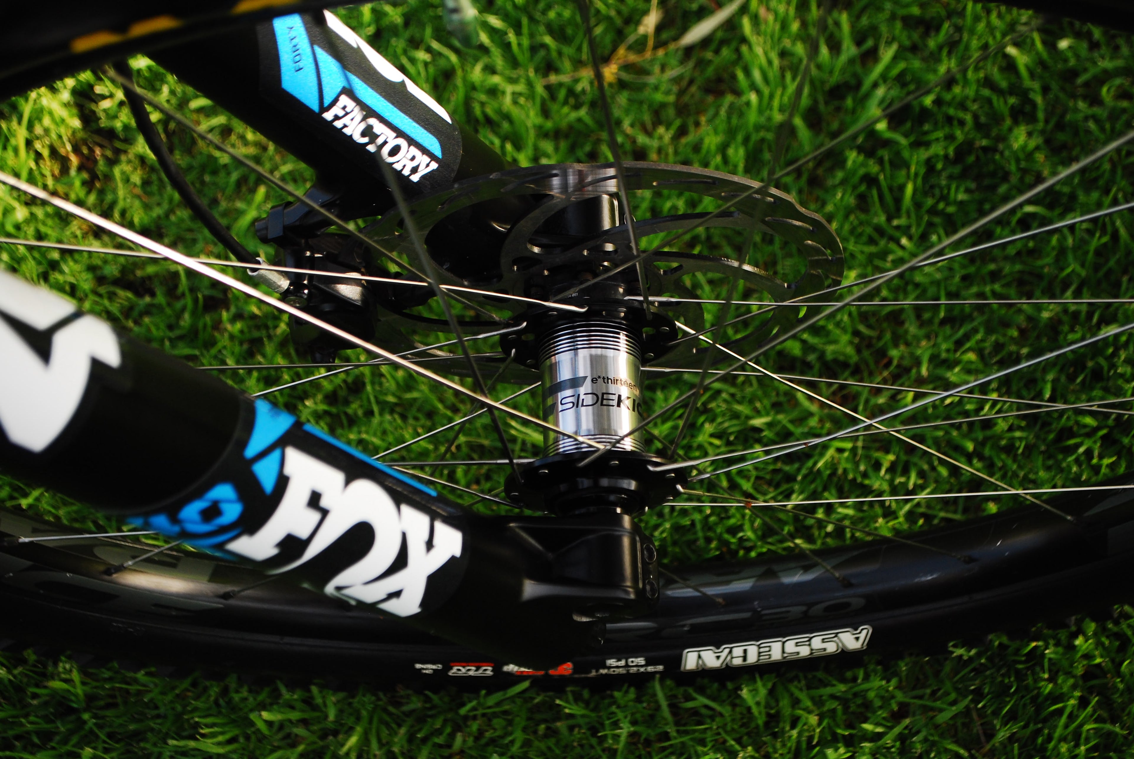 MONDRAKER SUMMUM R